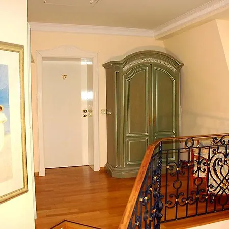 Hotel Oasis 4*